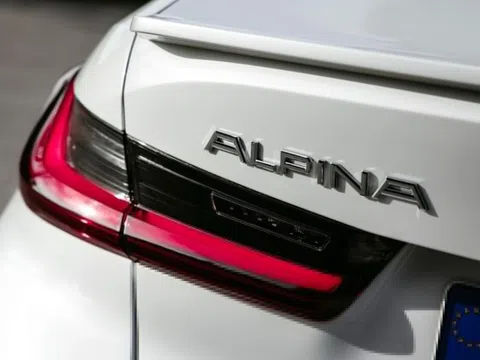 BMW mua hãng xe độ đồng hương, đổi luôn logo
