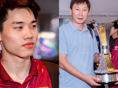 Nóng: U23 Việt Nam đã mang cúp vô địch về TP.HCM, hotboy Đình Bắc khiến fan xót xa với vết thương trên cổ