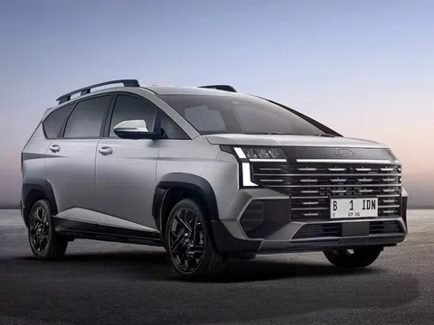 Hyundai Stargazer Cartenz ra mắt, quyết đấu với Mitsubishi Xpander