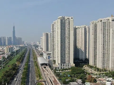 'Sóng' tăng giá tài sản dồn dập, nhiều người đứng ngồi không yên