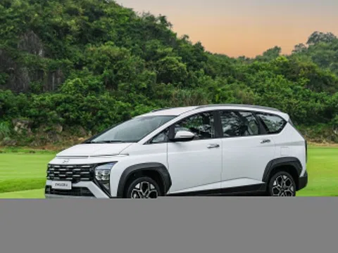 Loạt xe 7 chỗ đua ưu đãi hàng chục triệu đồng đón tân binh xe điện
