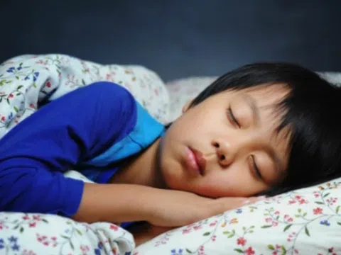 Cảnh báo: Hãy để ý lúc con bạn ngủ, nếu có những dấu hiệu này thì có thể IQ sẽ bị suy giảm!
