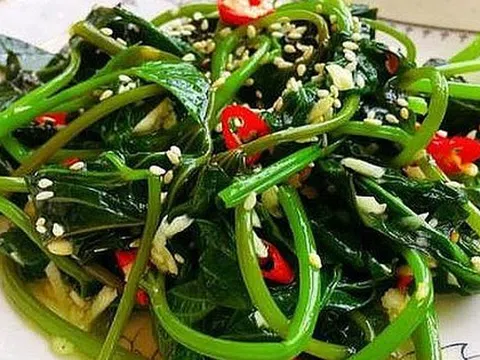 Loại “rau từng cho heo” thành siêu thực phẩm được Mỹ thu mua với giá 1 triệu/kg vì khả năng “ức chế tế bào phổi bệnh lý” mạnh hơn cả thuốc nhập khẩu