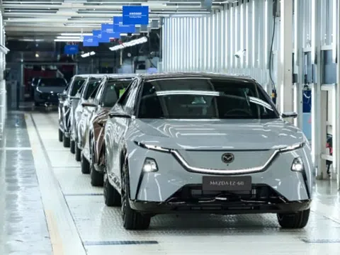 SUV điện của Mazda sẵn sàng bàn giao