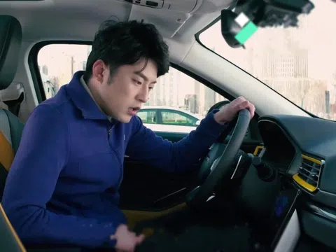Chi 2,3 tỷ đồng mua Lexus cũ, người đàn ông dấu vết bị “đụng chạm” liền kiện cửa hàng, tòa phán quyết: 1 bên phải bồi thường hơn 9 tỷ đồng