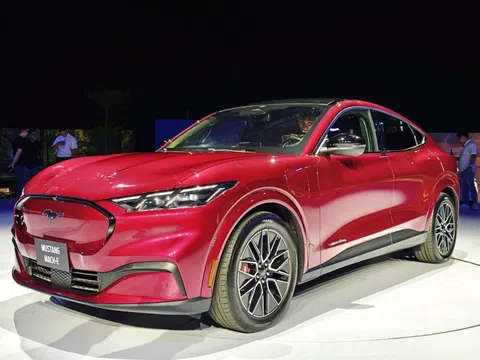 Chi tiết Ford Mustang Mach-E - xe điện bán chính hãng gần 2,6 tỷ đồng