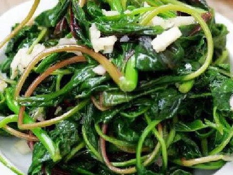 60 tuổi vẫn khỏe nhờ món rau quen thuộc này: Thanh lọc gan, ruột khỏe, sống thọ!