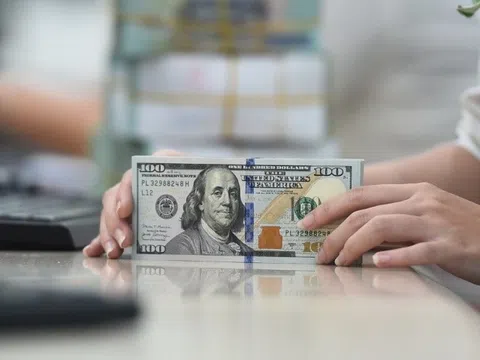 Giá USD cao chưa từng thấy
