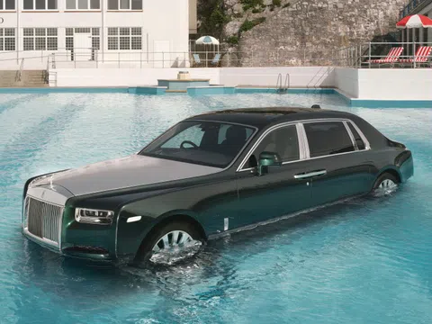Rolls-Royce tái hiện màn 'chơi ngông' của tay trống ban nhạc rock