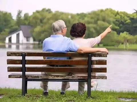 Người già khôn ngoan thường giả bộ 3 điều sau với con cái, cuộc sống vì vậy mà êm đẹp!