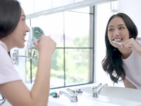 Nên đánh răng trước hay sau bữa sáng? Nha sĩ có câu trả lời khiến nhiều người phải thay đổi thói quen lâu nay