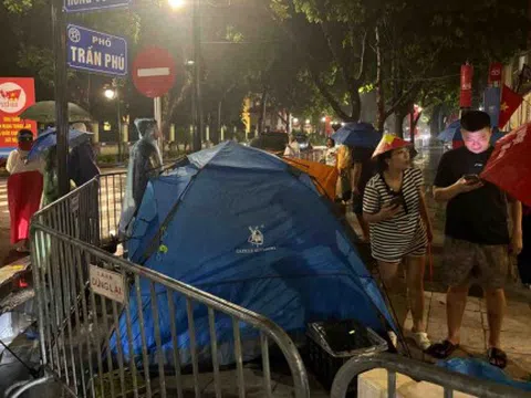 Hà Nội yêu cầu không để người dân căng lều, bạt trên vỉa hè xem diễu binh, diễu hành