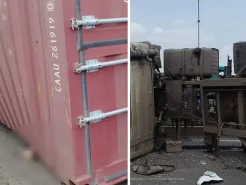 Thùng container rơi khỏi xe, đè 3 thanh niên đi xe máy tử vong