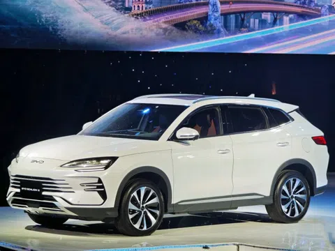 SUV tầm giá một tỷ ồ ạt đổ bộ, tân binh nào đủ sức gây bất ngờ?