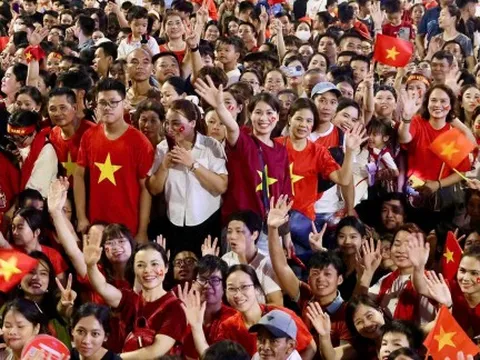 Bổ sung hơn 10,7 ngàn tỉ đồng cho ngân sách địa phương để tặng tiền cho người dân ăn Tết Độc lập