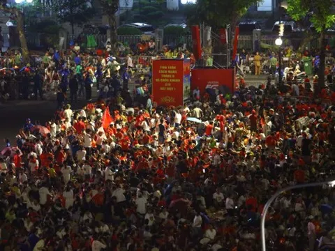 Đêm không ngủ ở Hà Nội