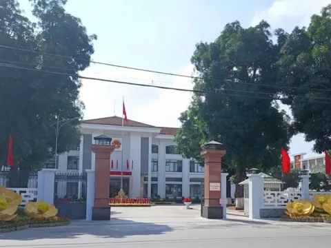 Quảng Ngãi có hơn 8.000 biên chế công chức năm 2025 cho cấp tỉnh và xã, phường