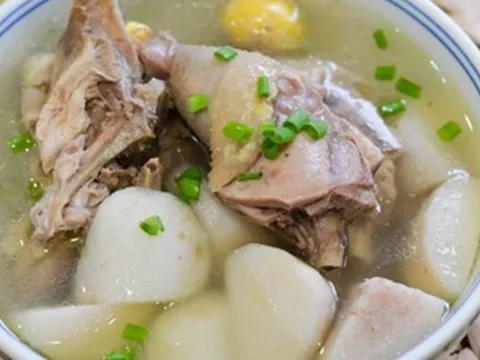 Loại củ dân dã vào thu nên ăn nhiều, chứa kali gấp nhiều lần chuối, người trung niên và cao tuổi 2 ngày ăn 1 lần sẽ thấy chân tay khỏe khoắn, tinh thần phấn chấn