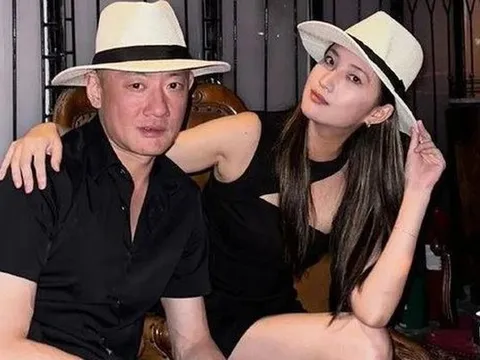 Đại gia 50 tuổi bị mỉa mai khi cưới vợ kém 20 tuổi