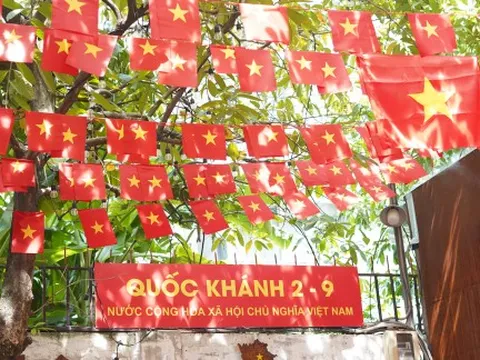 Không khí rộn ràng mừng Quốc khánh 2/9 tại TPHCM