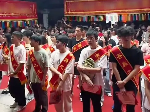 Ngôi làng nghèo nhưng có tới 33 tiến sĩ, con cháu "không có gì ngoài bằng khen": Nguyên nhân không đến từ phong thủy