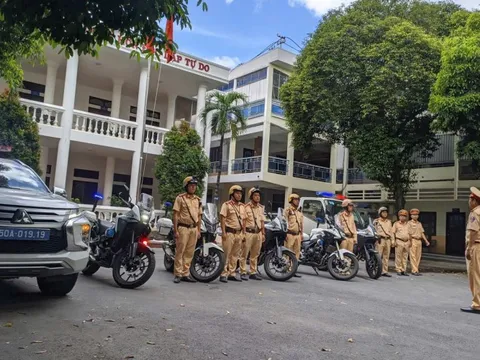 Chiều nay, CSGT ra quân đảm bảo người dân quay trở lại TP HCM an toàn
