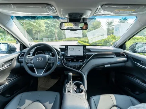 Toyota bị kiện vì hệ thống bluetooth, đền bù khách 7.000 USD/người