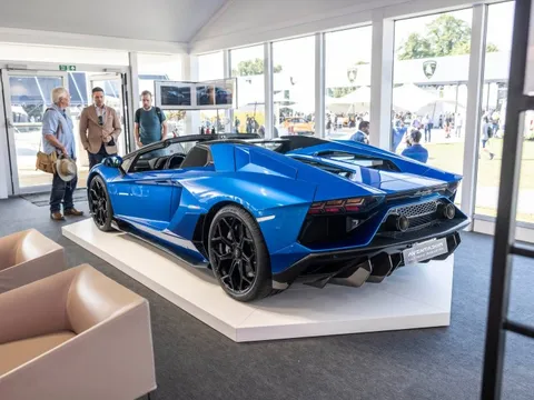 Thuế quan khiến đại gia chần chừ mua Lamborghini