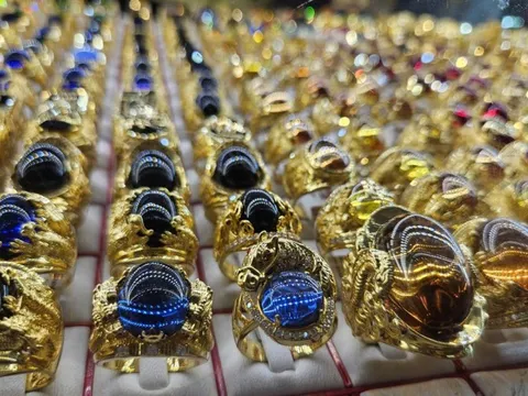 Tăng rất mạnh, giá vàng lễ 2-9 đồng loạt lên đỉnh