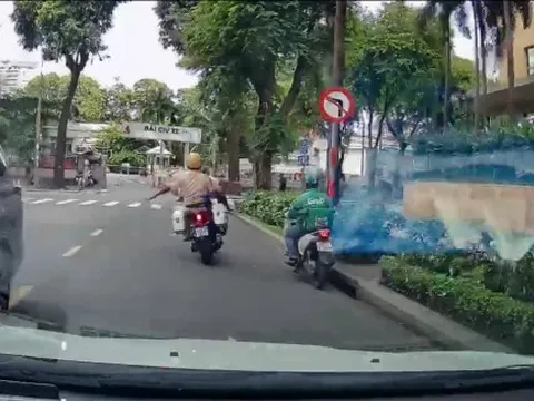 CSGT Rạch Chiếc mở đường đưa ô tô chở bé trai bị co giật đến bệnh viện kịp thời