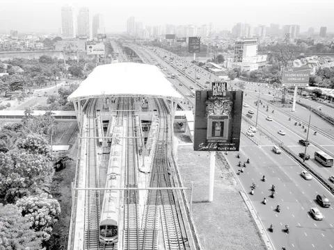 Báo in ngày 4-9: Vì sao giá vàng chưa giảm?