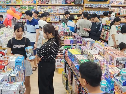 Hàng loạt sản phẩm khuyến mại đến 50% mùa tựu trường