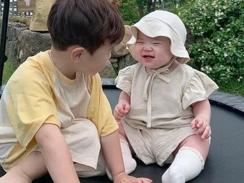 Nếu sau "độ tuổi vàng" này mà mẹ chưa dạy con về sự yêu thương thì e rằng sẽ muộn mất