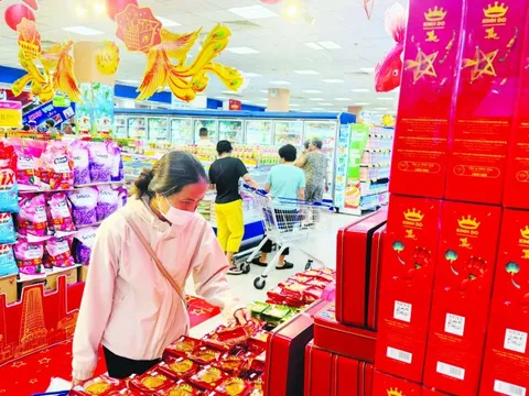 Mùa lễ, hội đến Co.opmart mua gì cũng “hời”