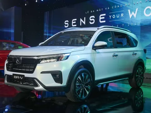 MPV đua giảm giá, đại diện nào cũng 'ngập' ưu đãi