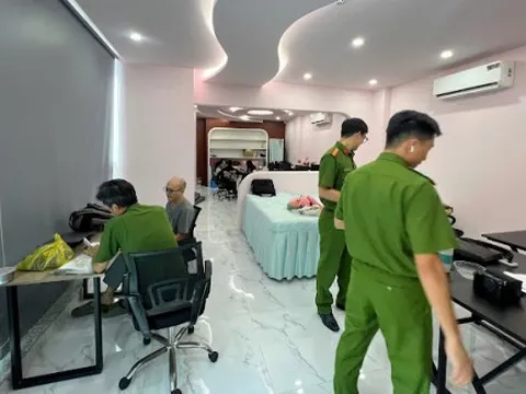 Khởi tố chủ cơ sở thẩm mỹ hút mỡ chui cho 500 người, thu lợi bất chính 10 tỉ đồng