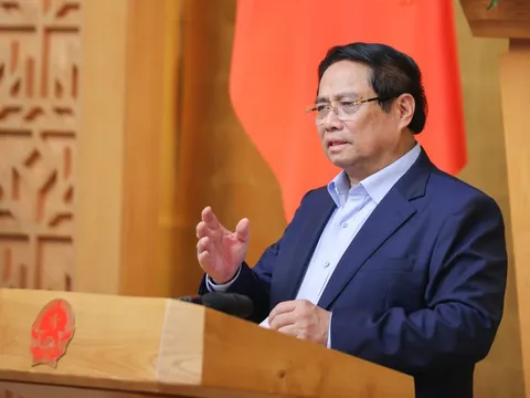 Thủ tướng yêu cầu kiểm soát giá vàng, USD