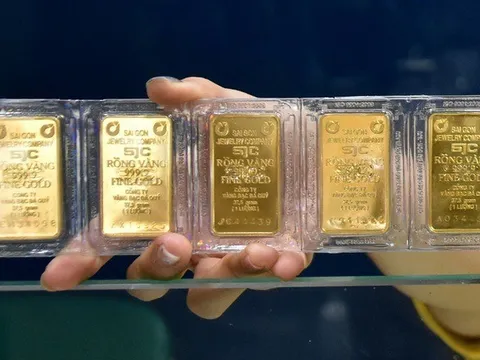 Phó Thống đốc NHNN nêu 3 nguyên nhân khiến giá vàng tăng vọt