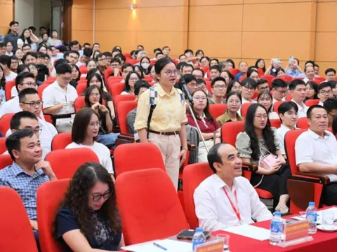 Vì sao nữ bác sĩ nội trú chọn chuyên ngành nội tim mạch khiến cả hội trường vỡ oà, vỗ tay không ngớt: Giải mã TOP 1 khoa khó nhất trong ngành Y