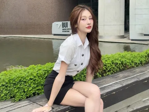 Phụ nữ EQ cao thường có 3 thói quen này khi nói chuyện