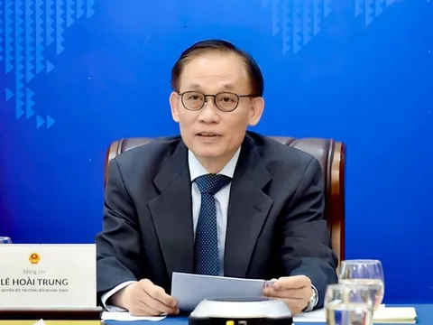 Cuộc điện đàm đầu tiên của Quyền Bộ trưởng Ngoại giao Lê Hoài Trung