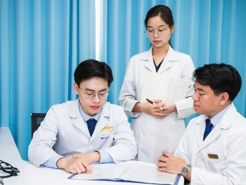 Tỷ phú Phạm Nhật Vượng bỏ 1.300 tỷ đồng để chiêu mộ bác sĩ nội trú: Bao trọn học phí hơn 900 triệu đồng/năm, còn phát thêm 10 triệu/tháng