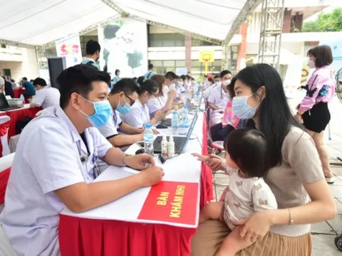 Bộ Chính trị: Từ năm 2026, người dân được khám sức khoẻ định kỳ miễn phí ít nhất mỗi năm 1 lần