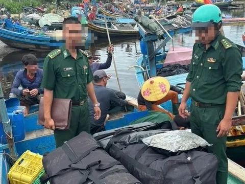 Hơn 81 kg cần sa trôi dạt trên vùng biển TP HCM