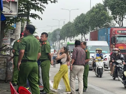 Cháy cửa hàng buôn bán phụ tùng xe máy, 1 người tử vong