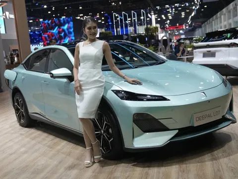 Tăng trưởng xe điện hóa tại Trung Quốc thấp nhất trong 18 tháng