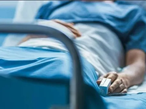 Người đàn ông 70 tuổi nguy kịch sau khi uống loại nước quen thuộc