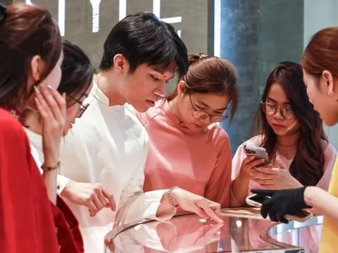 Mất ngủ vì lời hứa trả 3 chỉ vàng trong đám cưới người thân