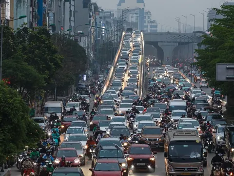 Hiệp hội sản xuất ôtô VAMA trấn an khách hàng sử dụng xe xăng ở Hà Nội