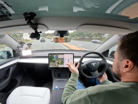 Tesla đưa công nghệ tự lái đến Australia giữa nhiều tranh cãi